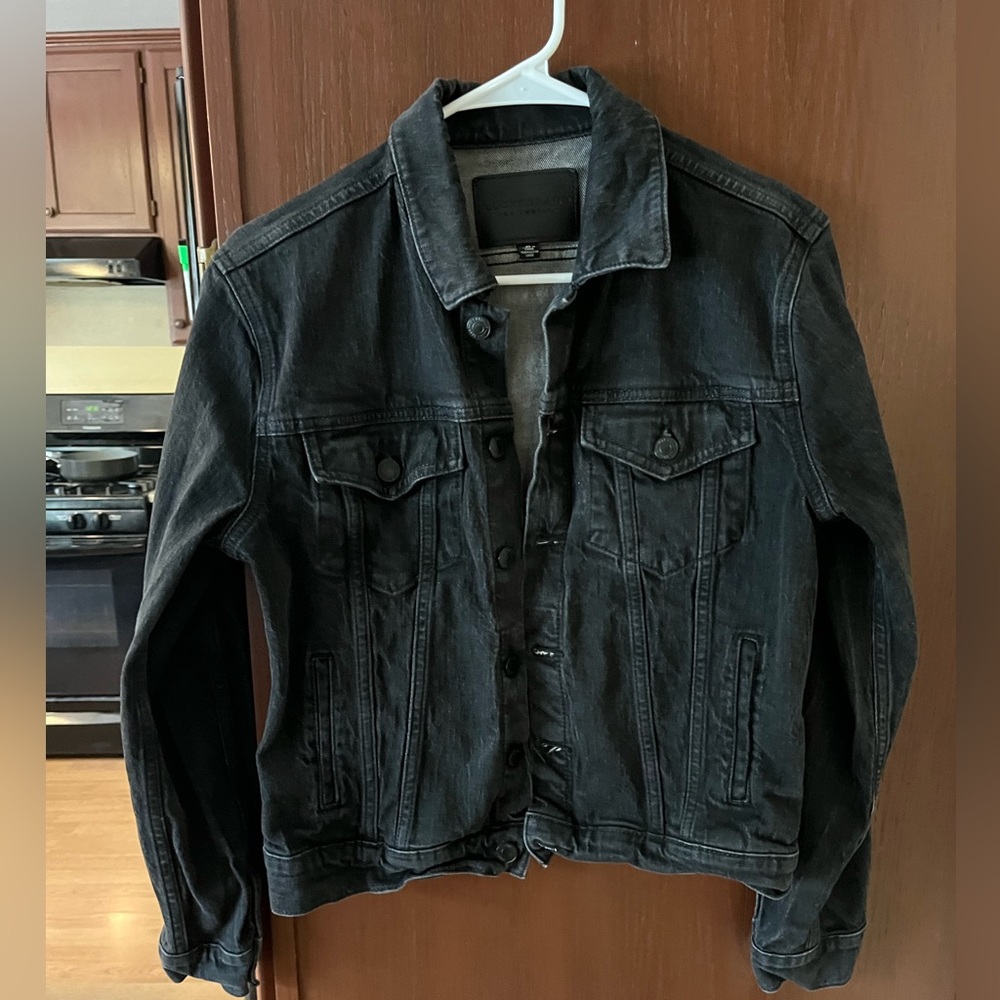 Lucky Brand Jean Jacket in washed out black medium